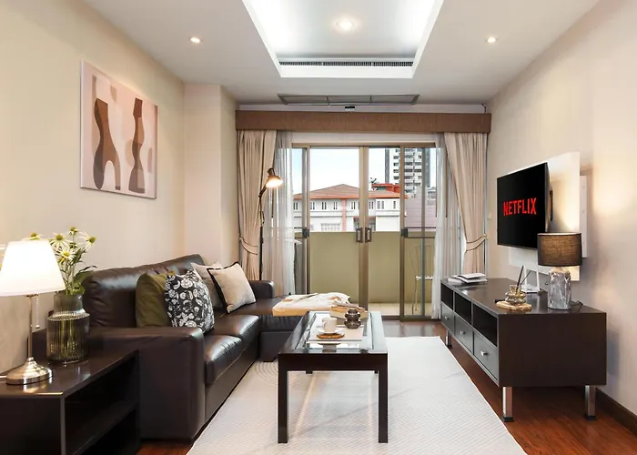 King-suite With Balcony And A Full Kitchen Near Thonglorbts *