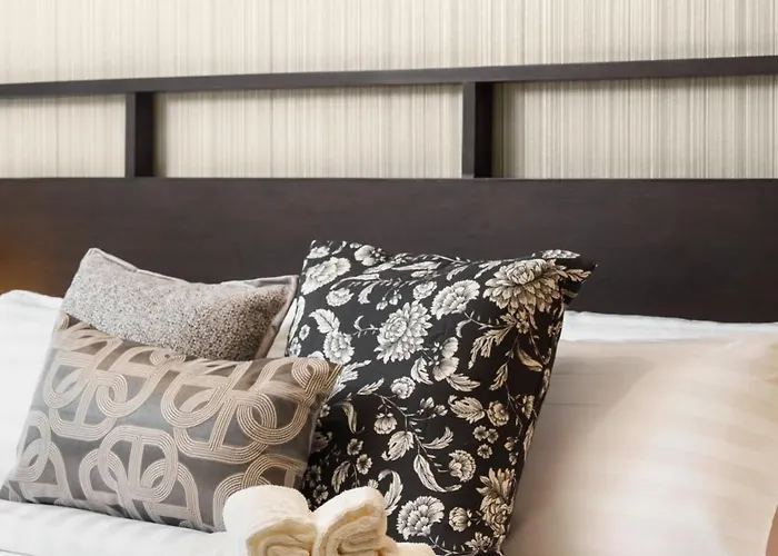 아파트 King-suite With Balcony And A Full Kitchen Near Thonglorbts 방콕